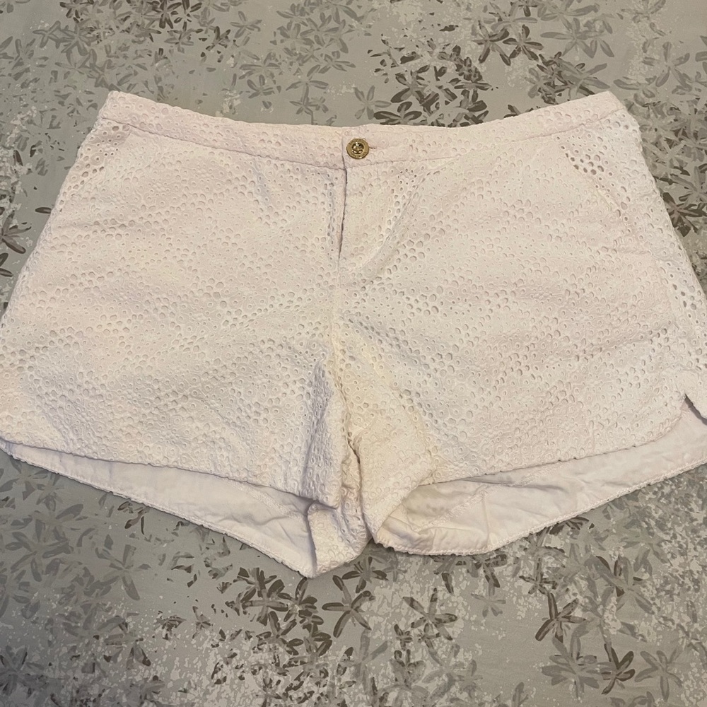 GUC White eyelet Adie shorts 4” inseam